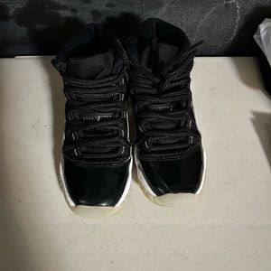 Jordan 11 boys size 4y